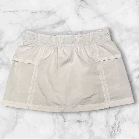 Lululemon White Size 6 Run Resolution Skirt - Picture 2 of 2
